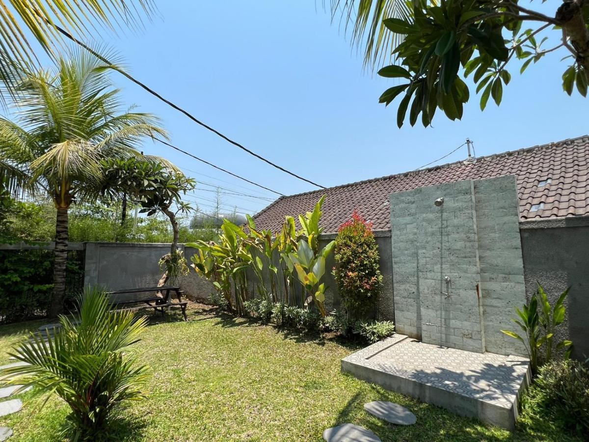 Cg Guesthouse Canggu Eksteriør bilde